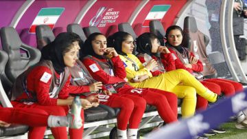 لاعبة إيرانية تتراجع عن قرار طلب اللجوء في أستراليا