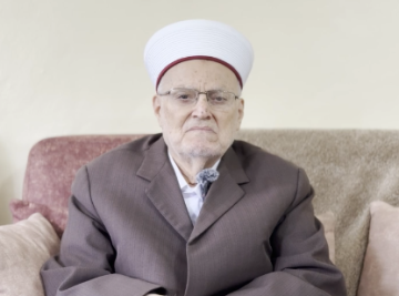 في عمر 87 عاما .. الاحتلال يخضع الشيخ عكرمة صبري للتحقيق