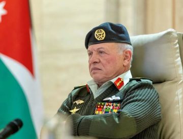 الملك يعزي رئيس دولة الإمارات باستشهاد عسكريين أثناء أداء الواجب