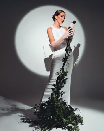 ميريام عطالله روعة الصوت وأيقونة الجمال ميريام عطالله روعة الصوت وأيقونة الجمال