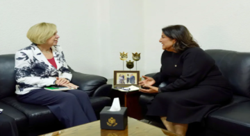 العين العرموطي تلتقي السفيرة الأسترالية في عمان العين العرموطي تلتقي السفيرة الأسترالية في عمان