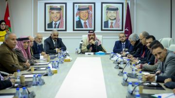 النقل البري: إيقاف مجموعات على واتسآب تستخدم لأغراض النقل غير المرخص