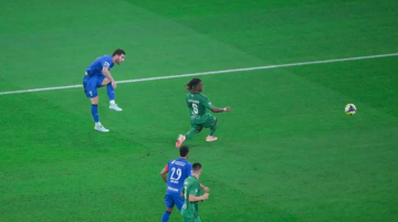 كأس الملك .. الهلال يقصي الأهلي ويلاقي الخلود في النهائي