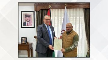 وزير البيئة يكرم عامل وطن