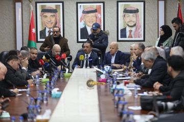 العمل النيابية تحاور رؤساء تحرير وكتابا حول الضمان 