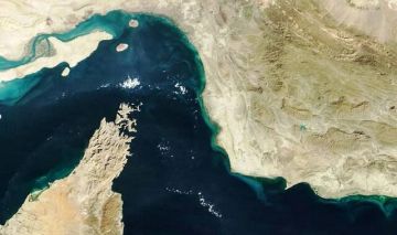 رويترز: الملاحة عبر مضيق هرمز تظهر بوادر انتعاش مبكرة