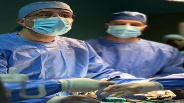 استخدام المنظار الجراحي لعلاج الأكياس الكلبية الرئوية عند الأطفال