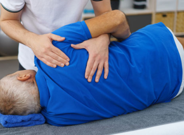 العلاج الطبيعي ليس فقط للرياضيين! تعرف على أنواعه السبعة ..