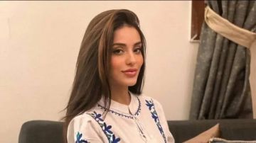 دعت لعدم الزواج من الليبيين.. صانعة محتوى عراقية تشعل الجدل دعت لعدم الزواج من الليبيين.. صانعة محتوى عراقية تشعل الجدل