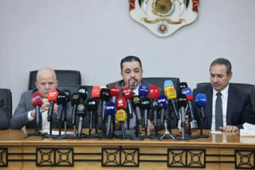 رئيس لجنة العمل النيابية: الحكومة ستشدد العقوبات بحق المتهربين من الضمان رئيس لجنة العمل النيابية: الحكومة ستشدد العقوبات بحق المتهربين من الضمان