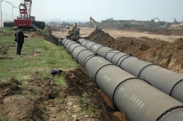 فصل 15 شخص عن العمل في مشروع جر مياه وادي العرب بالاغوار الشمالية فصل 15 شخص عن العمل في مشروع جر مياه وادي العرب بالاغوار الشمالية