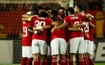 الأهلي يعاقب لاعبيه ماليا لسوء النتائج في الدوري