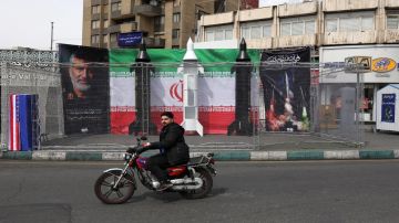 صحيفة نقلا عن وسطاء: إيران لم تطلب تعليق الضربات على مواقع الطاقة