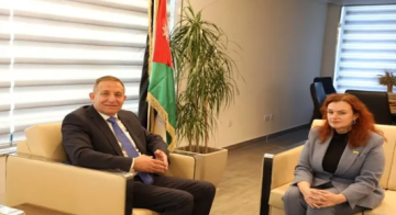 وزير الزراعة يبحث مع سفيرة أوكرانيا تعزيز التعاون الزراعي بين البلدين