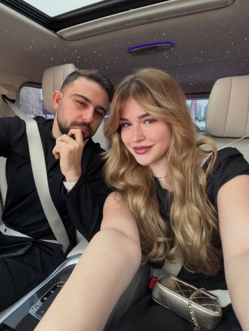 أليونا وزوجها يحتفلان بعيد الفطر بإطلالات متناسقة أليونا وزوجها يحتفلان بعيد الفطر بإطلالات متناسقة