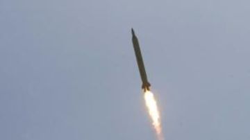 إطلاق صاروخ عنقودي نحو جنوب إسرائيل إطلاق صاروخ عنقودي نحو جنوب إسرائيل