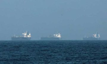 ايران تعلن إطلاق هجمات مكثفة بالمسيرات على القوات الأمريكية ايران تعلن إطلاق هجمات مكثفة بالمسيرات على القوات الأمريكية