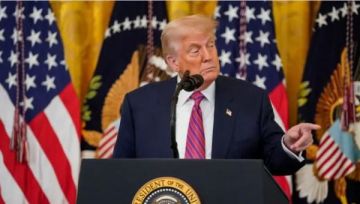 ترامب: نظام إيران سيسقط لكن ليس فورا