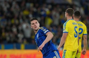 ملحق مونديال 2026.. منتخب السويد يقضي على أحلام نظيره الأوكراني ملحق مونديال 2026.. منتخب السويد يقضي على أحلام نظيره الأوكراني