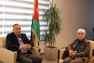 وزير الزراعة يبحث مع السفيرة التونسية تعزيز التعاون الزراعي