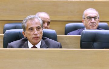 رئيس الوزراء: الحياة يجب ان تستمر بطبيعتها.. ومؤسسات الدولة تقيم مستوى المخاطر بشكل مستمر عاجل