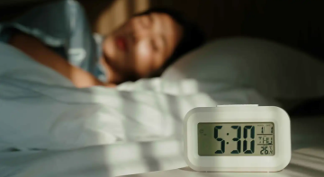 7 ساعات نوم أم 8؟ .. القرار لـ ساعتك البيولوجية 7 ساعات نوم أم 8؟ .. القرار لـ ساعتك البيولوجية