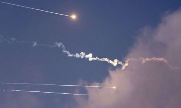 دفعات صاروخية من لبنان نحو إسرائيل .. صفارات الإنذار تدوي في حيفا و عكا وخليجها