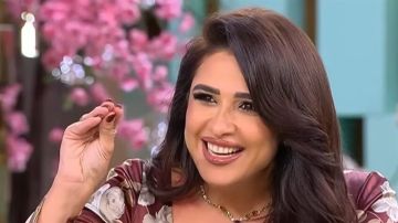 أنا محيرة ناس كتيرة، ياسمين عبد العزيز تستعين بفيديو للزعيم للرد على منتقديها