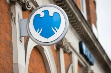  باركليز يقلص إقراض شركات التمويل بعد خسائر تريكولور 