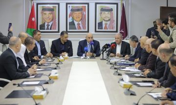 وزير الصناعة؛ مخزون الأرز والحليب أربعة أشهر فقط والسكر ثلاثة!!