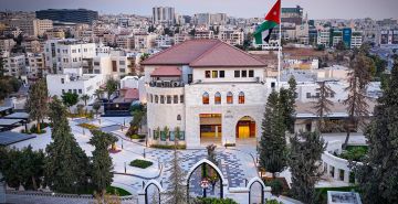 رئيس الوزراء يعمم بضبط الانفاق في المؤسسات الحكومية: منع استخدام المكيفات ووقف سفر الوفود عاجل