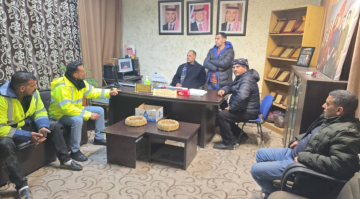 رئيس بلدية الطفيلة يدعو للإسراع في صيانة الطرق وإزالة الطمم ومخلفات السيول