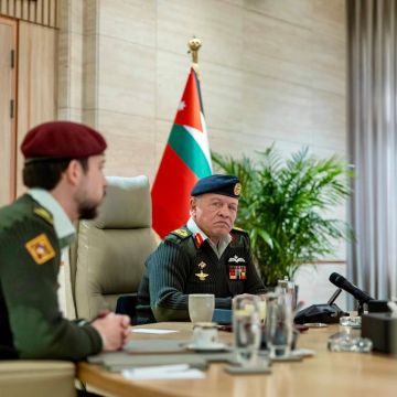 البوتاس العربية تهنىء جلالة الملك وولي العهد والأمتين العربية والإسلامية بمناسبة عيد الفطر السعيد البوتاس العربية تهنىء جلالة الملك وولي العهد والأمتين العربية والإسلامية بمناسبة عيد الفطر السعيد