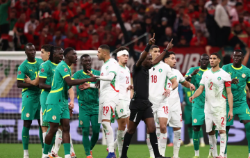 رئيس كاف يكسر صمته ويكشف طريقة منح المغرب كأس أفريقيا