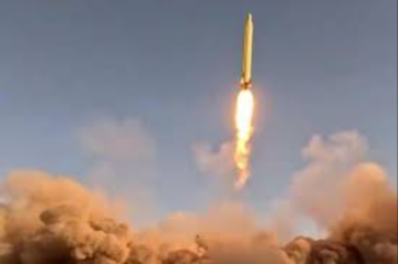 إصابة 10 أشخاص في رحوفوت جراء انفجار صاروخ عنقودي