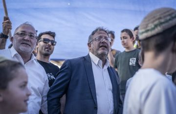 بن غفير: ابني في لبنان