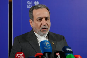 عراقجي: مستعدون لمواجهة غزو بري أمريكي عراقجي: مستعدون لمواجهة غزو بري أمريكي