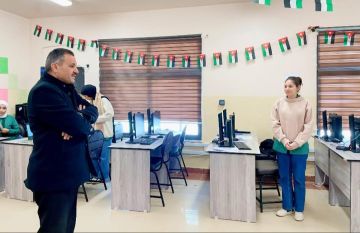 الجريري يلتقي طلبة التوجيهي BTEC في مدرسة ارينبة الغربية الثانوية للبنات.