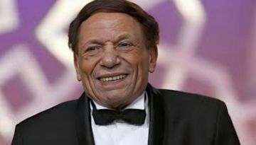عادل إمام يوثق مذكراته تلفزيونيا
