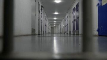 فرنسا.. هروب سجين في زيارة إلى اللوفر فرنسا.. هروب سجين في زيارة إلى اللوفر