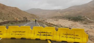 إغلاق طريق الكرك الطفيلة بعد انهيار جزء منه بفعل السيول