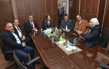 جامعة البترا تبحث التعاون الأكاديمي مع السفيرة اليونانية