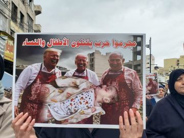 لماذا أمريكا هي الشيطان الأكبر؟! عاجل