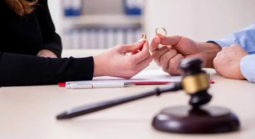  البين يطسك وإن شاء الله مسيرة فوق رأسك .. تسجيل أول حالة طلاق في الأردن بسبب مضيق هرمز 