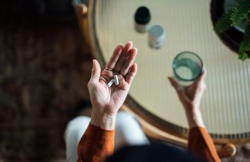 دراسة: مضادات الحيوية تترك بصمة في الأمعاء تمتد لـ8 سنوات