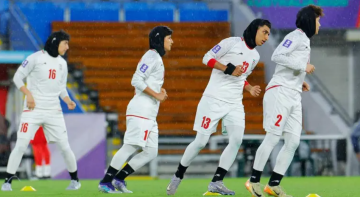 بعد مطالبة ترامب .. أستراليا تمنح 5 لاعبات إيرانيات حق اللجوء بعد مطالبة ترامب .. أستراليا تمنح 5 لاعبات إيرانيات حق اللجوء