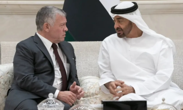 الملك يلتقي رئيس دولة الإمارات لبحث التطورات الإقليمية الملك يلتقي رئيس دولة الإمارات لبحث التطورات الإقليمية