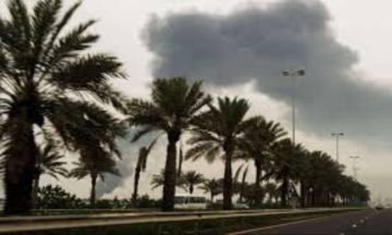 السعودية والإمارات والكويت تتصدى لصواريخ ومسيرات إيرانية السعودية والإمارات والكويت تتصدى لصواريخ ومسيرات إيرانية