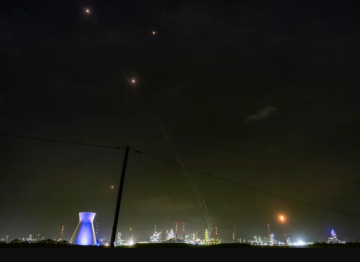 إطلاق صفارات الإنذار شمال إسرائيل عقب رصد صواريخ إيرانية