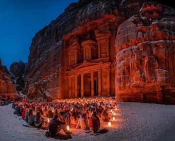 البترا تستأنف استقبال زوار المدينة الأثرية ظهر الجمعة البترا تستأنف استقبال زوار المدينة الأثرية ظهر الجمعة